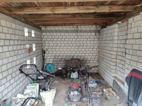 Foto 30 von 38 — Einfamilienhaus, Garage