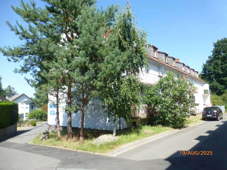 Foto 3 von 18 — Mehrfamilienhaus