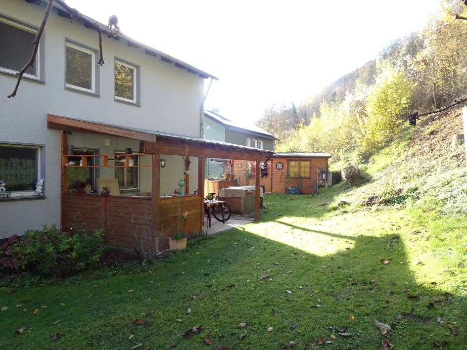 Foto 6 von 11 — Zweifamilienhaus