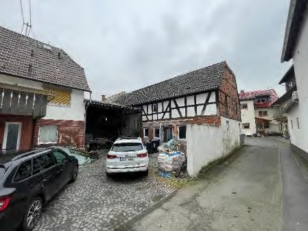 Foto 2 von 39 — Mehrfamilienhaus