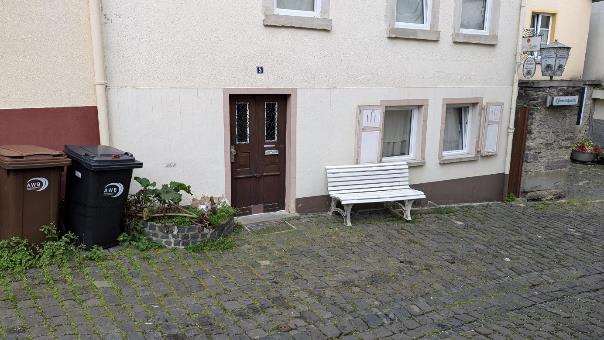 Foto 10 von 19 — Wohn-/Geschäftshaus, Wohnhaus