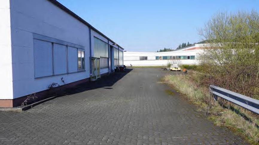Foto 43 von 61 — Gewerbeeinheit (z.B. Laden, Büro)