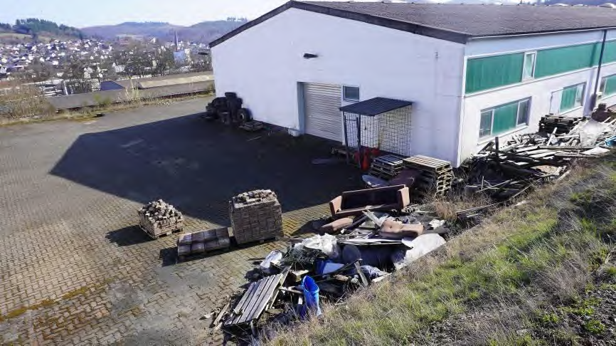 Foto 27 von 61 — Gewerbeeinheit (z.B. Laden, Büro)
