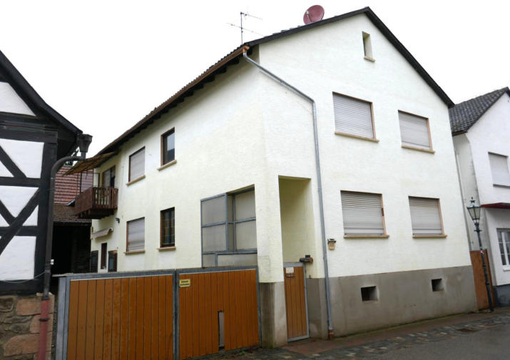 Foto 7 von 23 — Zweifamilienhaus