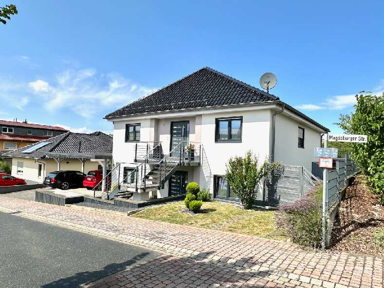 Foto 3 von 22 — Zweifamilienhaus