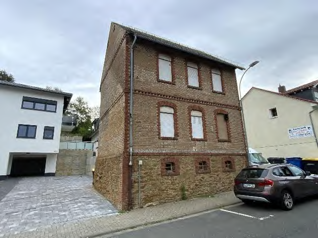 Foto 2 von 78 — Wohn-/Geschäftshaus