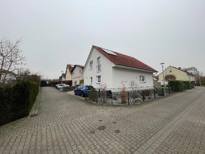 Foto 6 von 19 — Einfamilienhaus