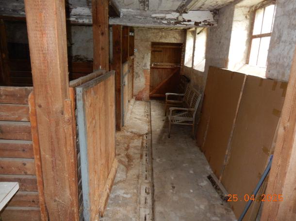 Foto 11 von 24 — Einfamilienhaus, landwirtschaftliche Gebäude