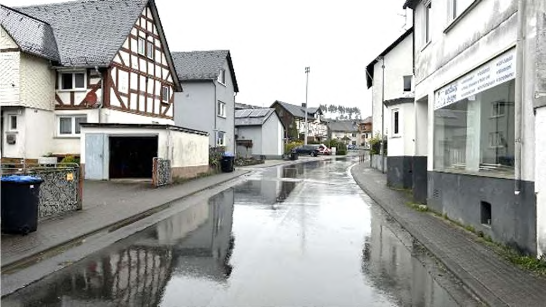 Foto 8 von 20 — Wohn-/Geschäftshaus