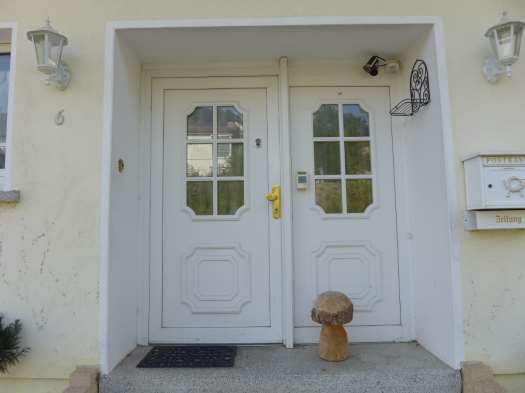 Foto 10 von 15 — Einfamilienhaus, Garage