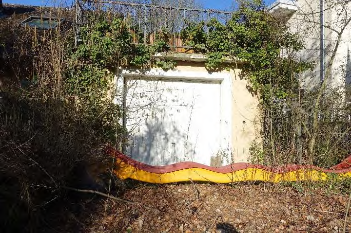 Foto 13 von 15 — Einfamilienhaus, Garage