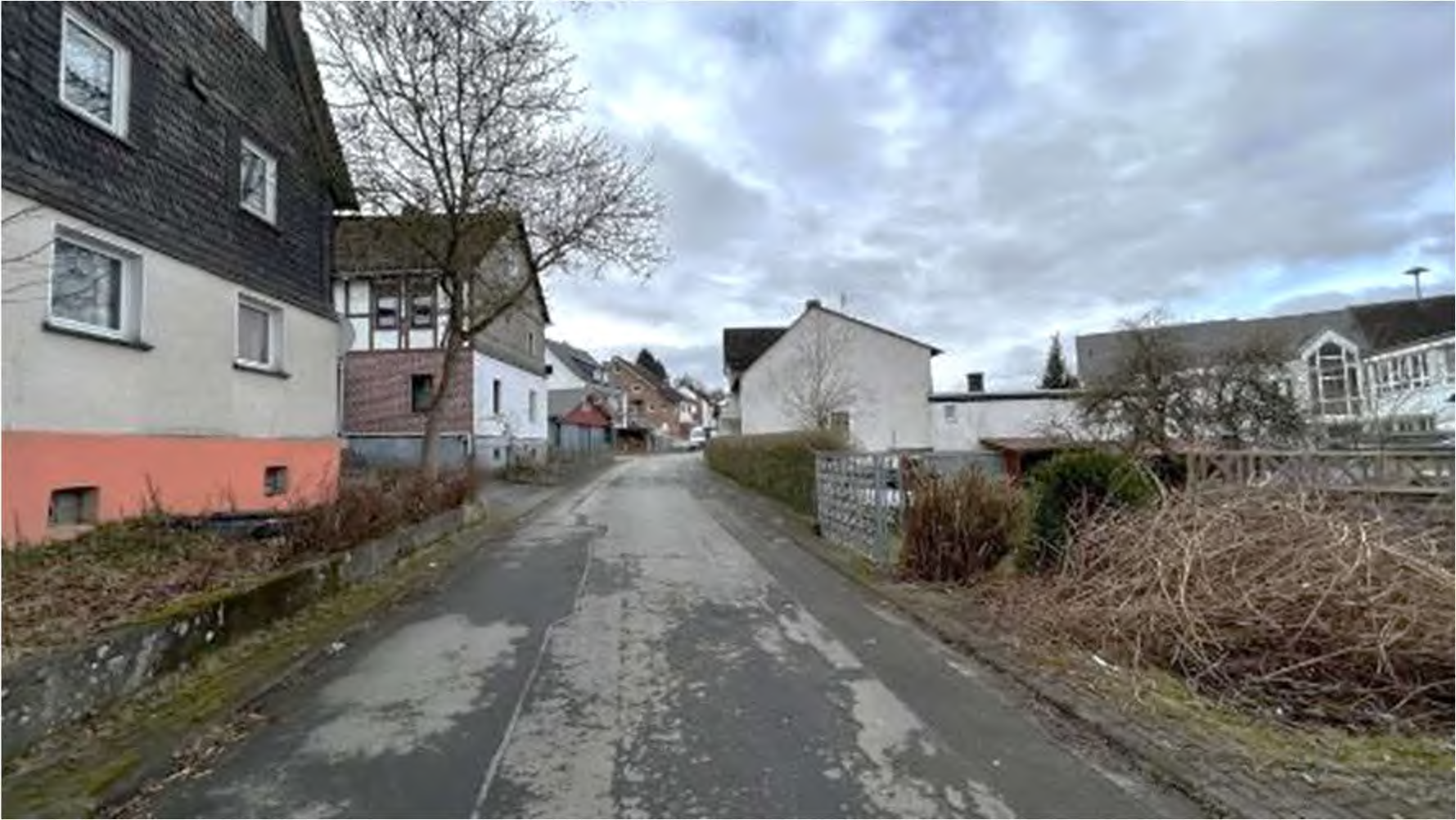 Foto 1 von 25 — Einfamilienhaus