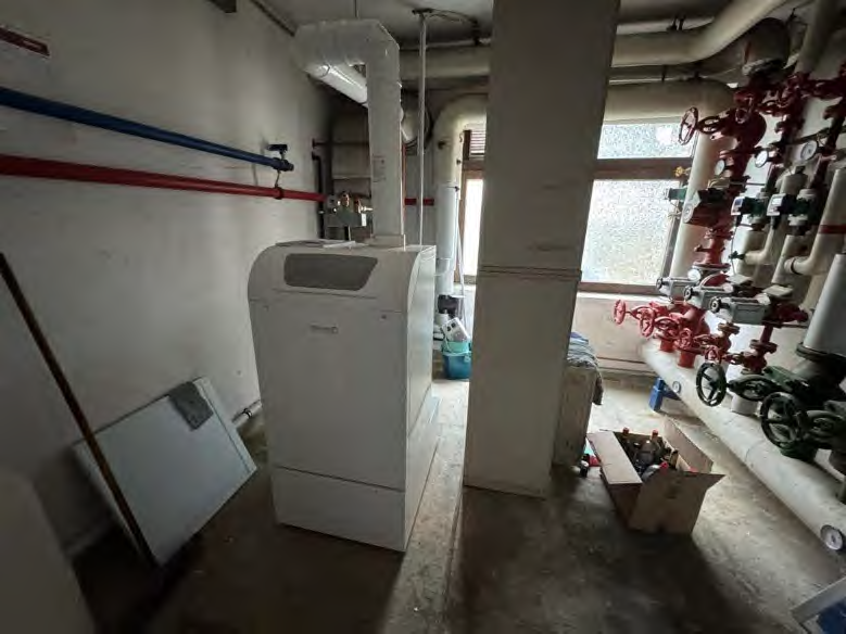 Foto 19 von 40 — Gewerbeeinheit (z.B. Laden, Büro)