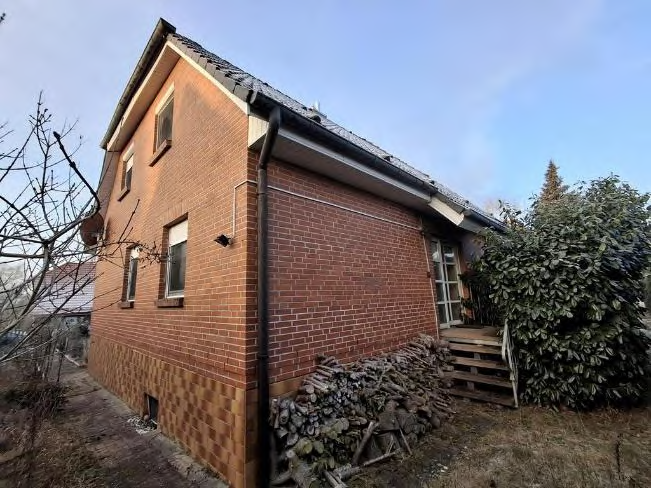 Foto 2 von 6 — Einfamilienhaus